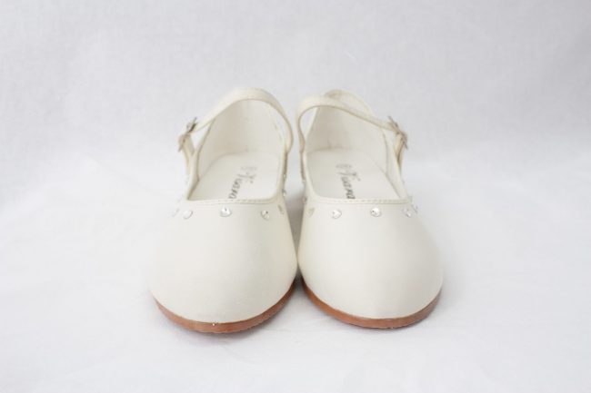 Girls Visara Satin Shoes in Cream-951